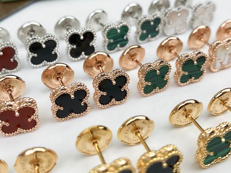 Van Cleef & Arpels earring 09yxq01 (8)