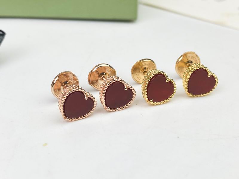 Van Cleef & Arpels earring 10yxq01 (5)