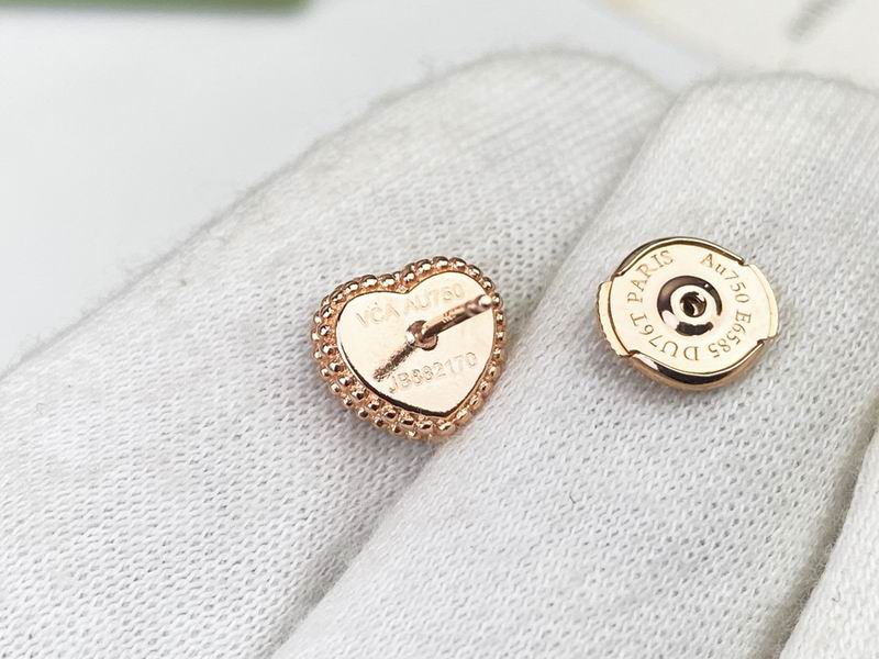 Van Cleef & Arpels earring 10yxq01 (6)