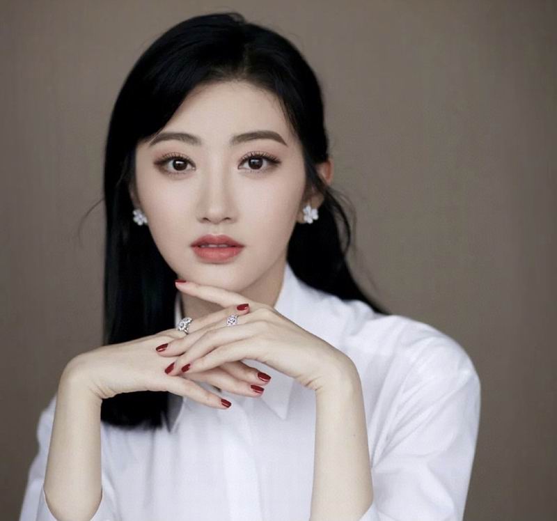 Van Cleef & Arpels earring 10yxq04 (1)