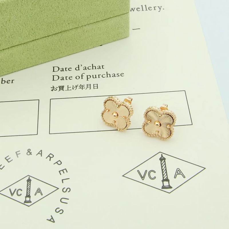 Van Cleef & Arpels earring 11yxq06 (5)