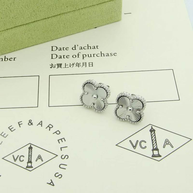 Van Cleef & Arpels earring 11yxq06 (7)