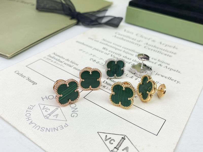 Van Cleef & Arpels earring 11yxq07 (3)