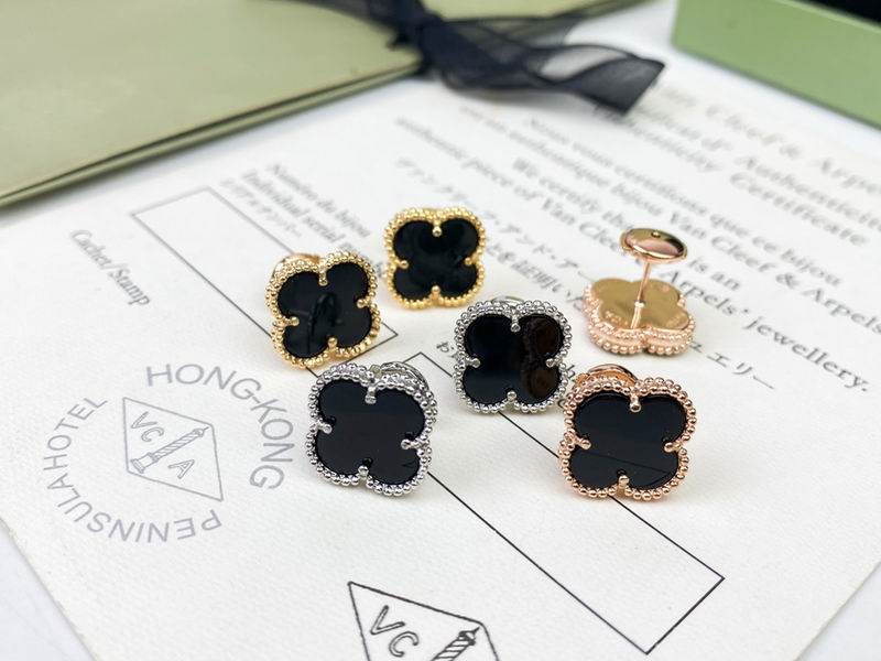 Van Cleef & Arpels earring 11yxq07 (5)