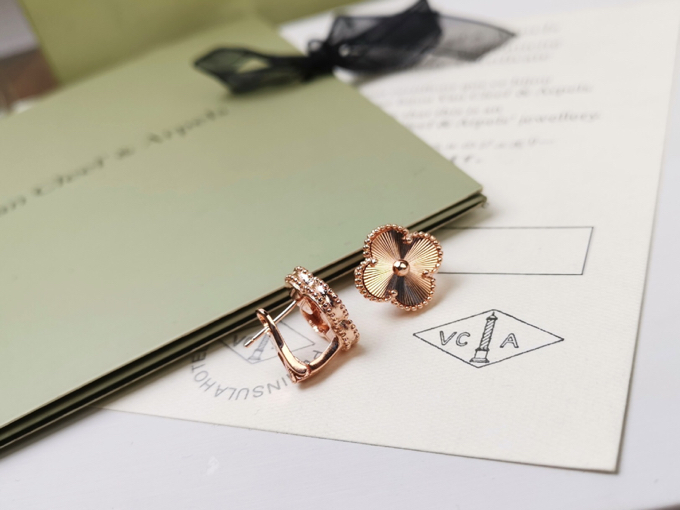Van Cleef & Arpels earring 11yxq08 (4)