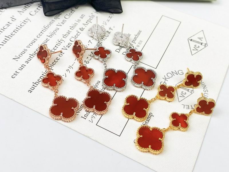 Van Cleef & Arpels earring 11yxq09 (2)