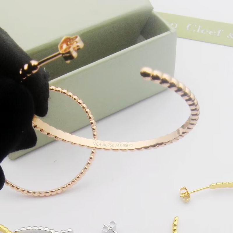 Van Cleef & Arpels earring 12yxq02 (9)