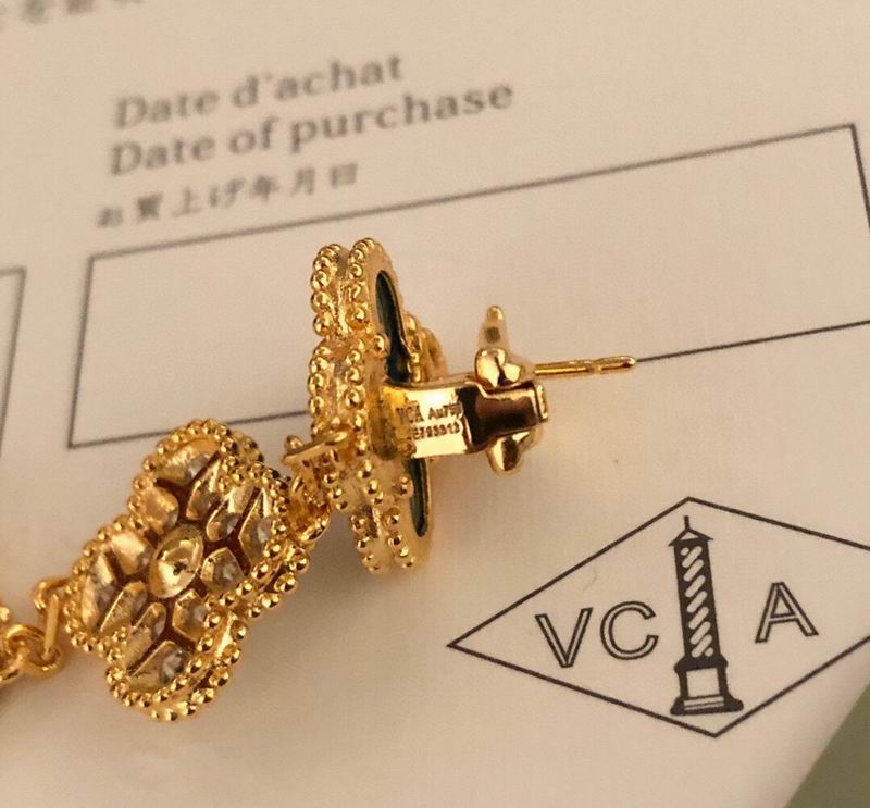 Van Cleef & Arpels earring 12yxq03 (5)