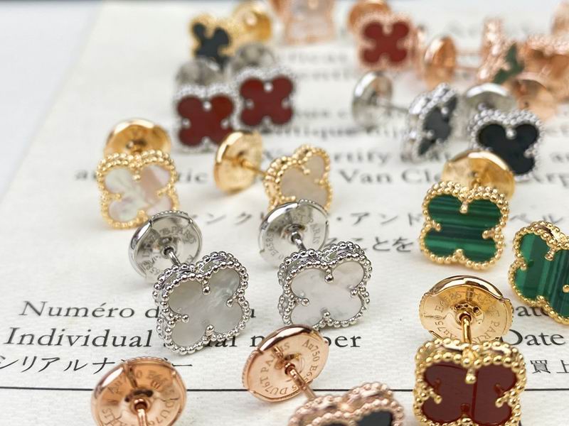 Van Cleef & Arpels earring 12yxq04 (9)