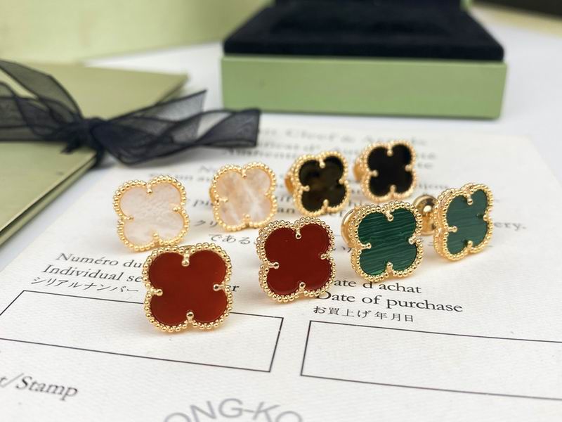 Van Cleef & Arpels earring 12yxq06 (5)