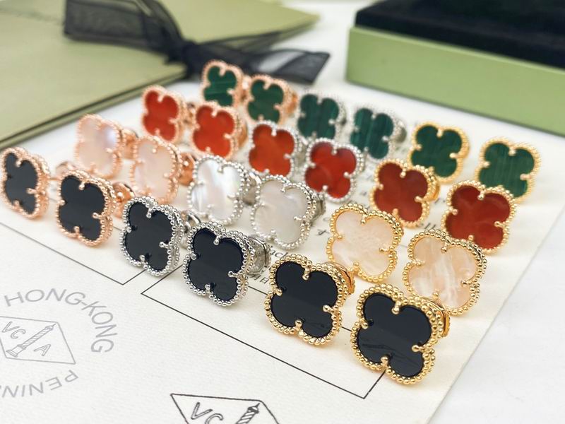 Van Cleef & Arpels earring 12yxq06 (7)