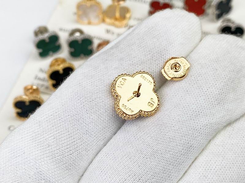Van Cleef & Arpels earring 12yxq06 (8)