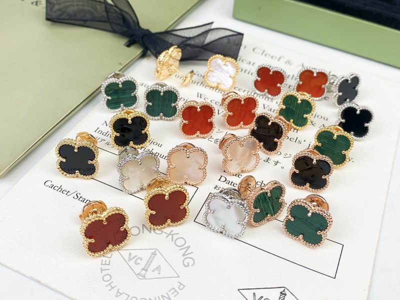 Van Cleef & Arpels earring 12yxq06 (9)