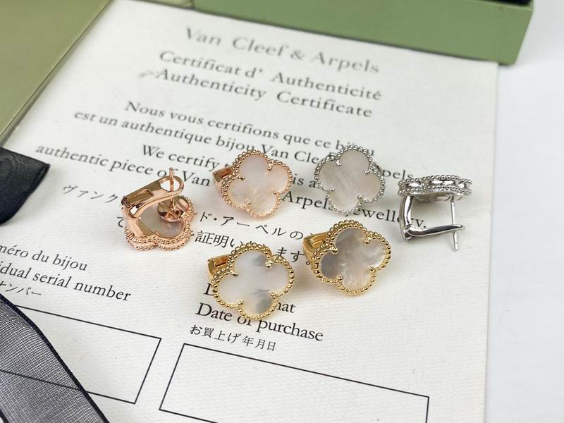 Van Cleef & Arpels earring 12yxq08 (4)
