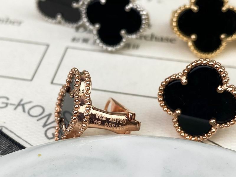 Van Cleef & Arpels earring 12yxq08 (7)