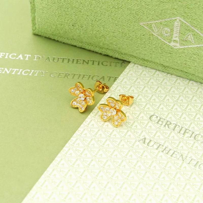 Van Cleef & Arpels earring 12yxq10 (8)