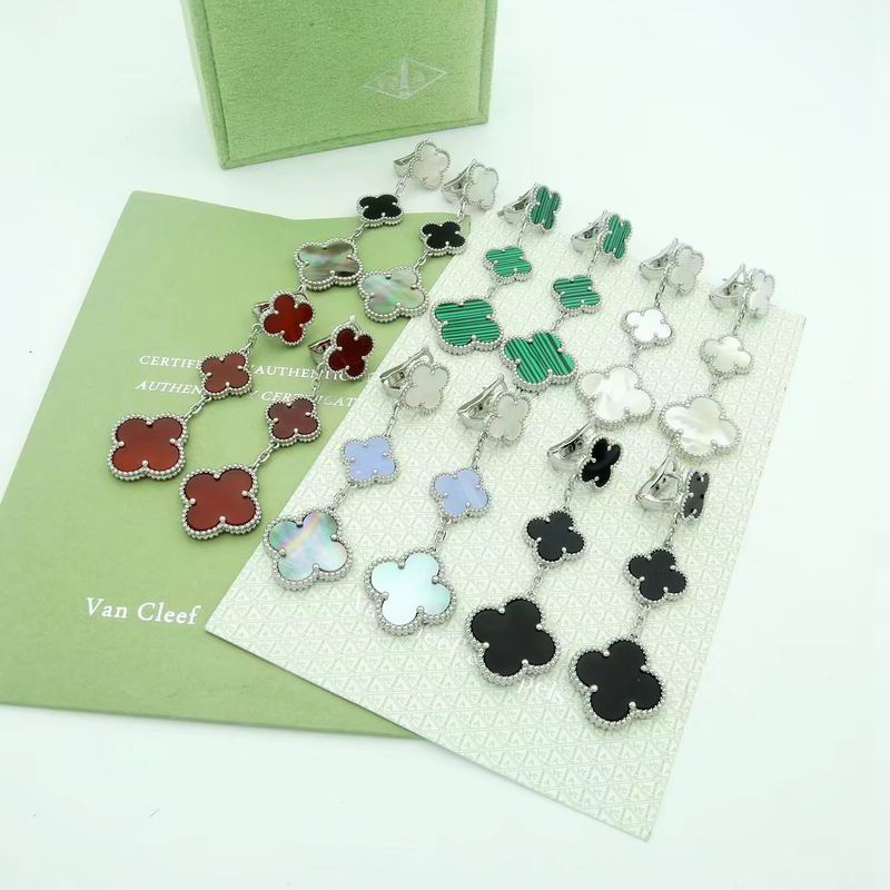 Van Cleef & Arpels earring 12yxq12 (3)