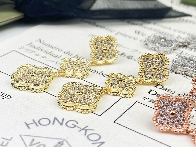 Van Cleef & Arpels earring 12yxq14 (4)