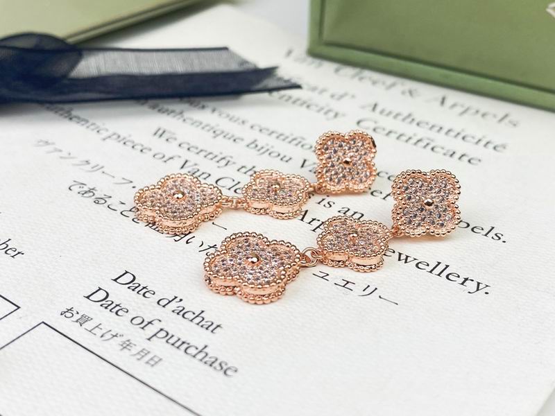 Van Cleef & Arpels earring 12yxq14 (5)