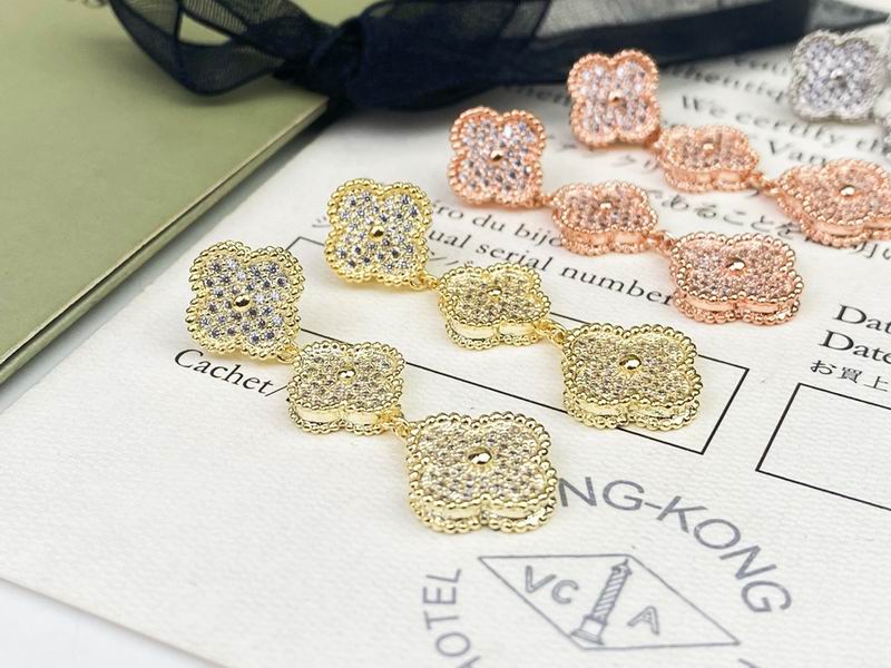 Van Cleef & Arpels earring 12yxq14 (7)