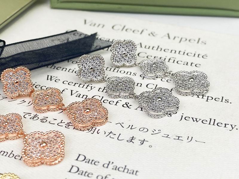 Van Cleef & Arpels earring 12yxq14 (8)