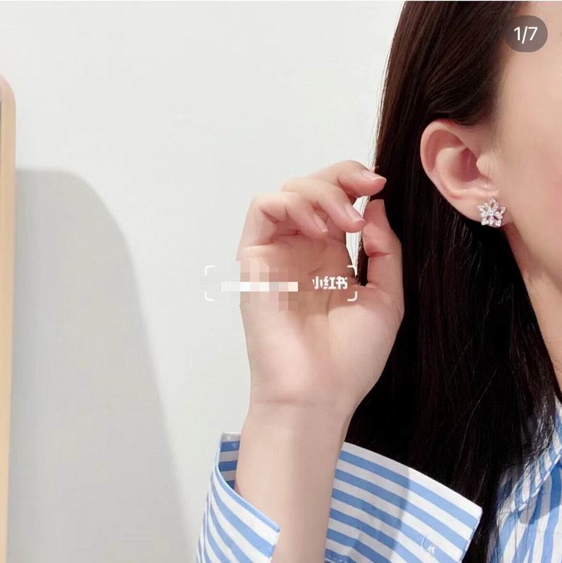 Van Cleef & Arpels earring 12yxq16 (4)