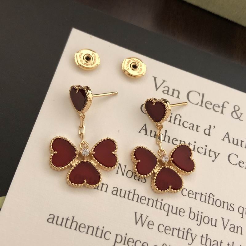 Van Cleef & Arpels earring 12yxq17 (1)