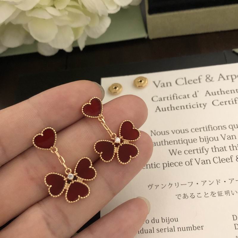 Van Cleef & Arpels earring 12yxq17 (2)
