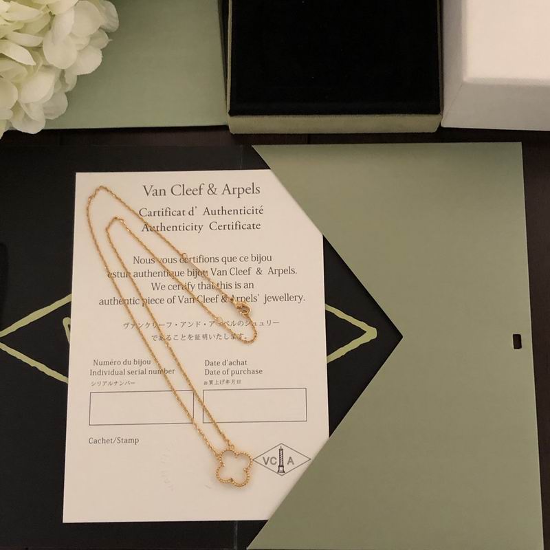 Van Cleef & Arpels necklace 08yxq01 (5)