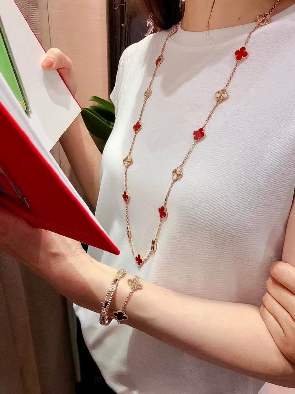 Van Cleef & Arpels necklace 09yxq01 (8)