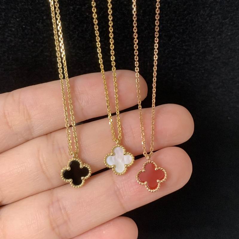 Van Cleef & Arpels necklace 09yxq02 (2)