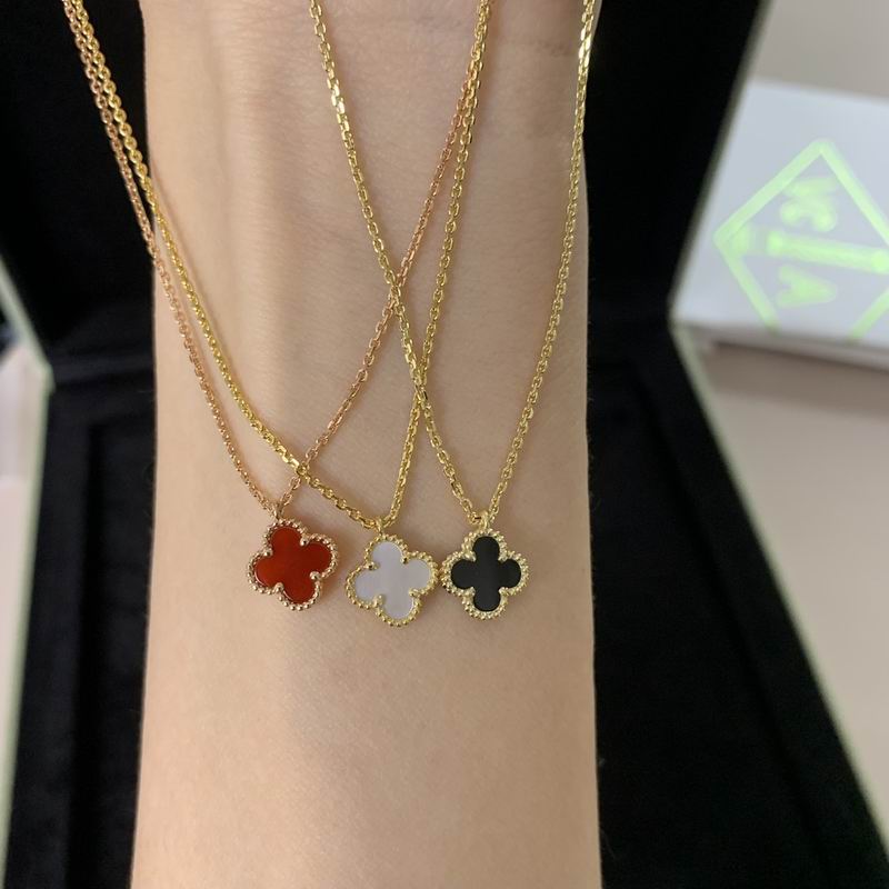 Van Cleef & Arpels necklace 09yxq02 (3)