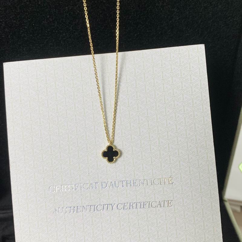 Van Cleef & Arpels necklace 09yxq02 (8)