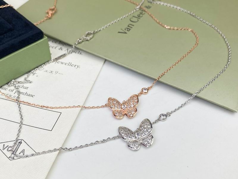 Van Cleef & Arpels necklace 09yxq06 (6)