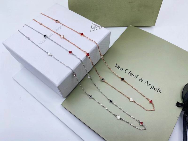 Van Cleef & Arpels necklace 10yxq02 (6)