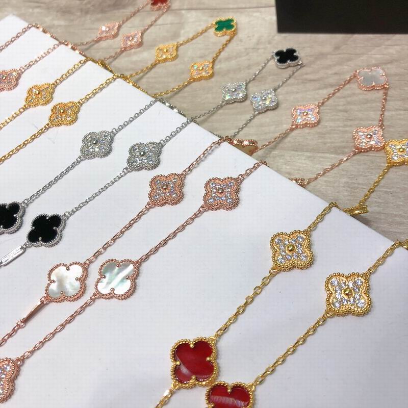 Van Cleef & Arpels necklace 10yxq03 (6)