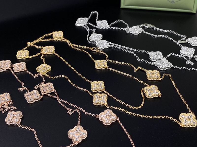 Van Cleef & Arpels necklace 10yxq04 (2)