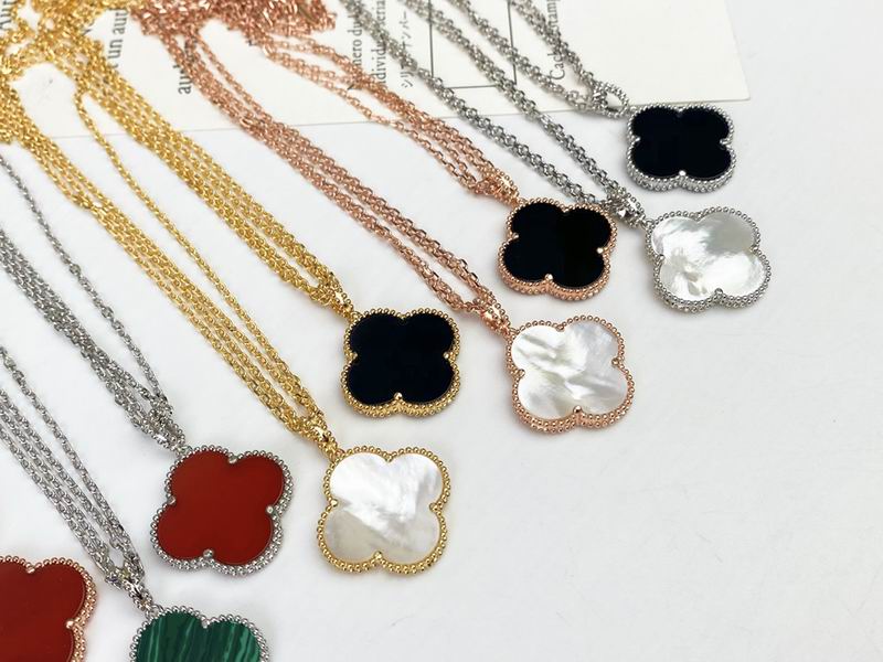 Van Cleef & Arpels necklace 10yxq05 (3)