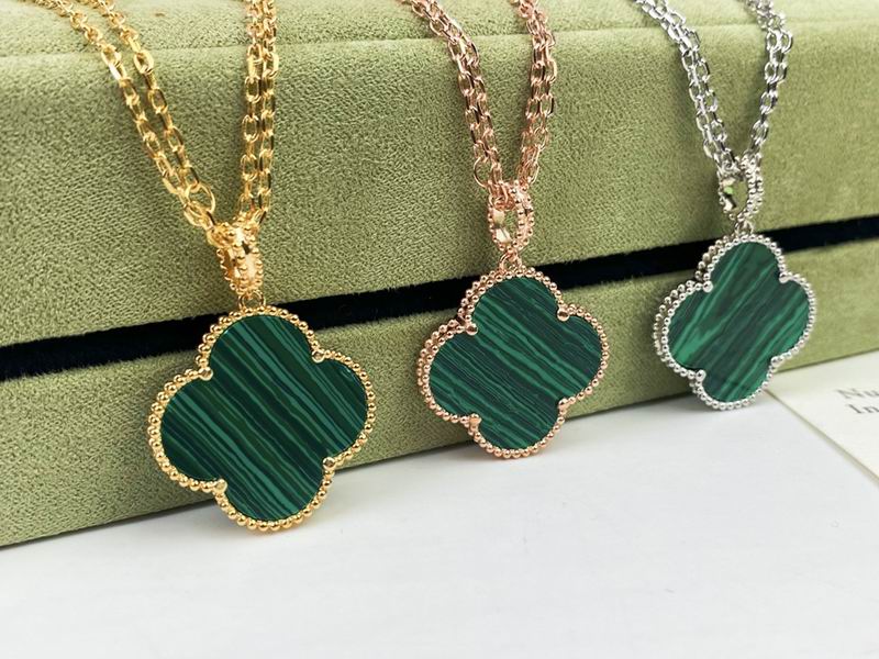 Van Cleef & Arpels necklace 10yxq05 (7)