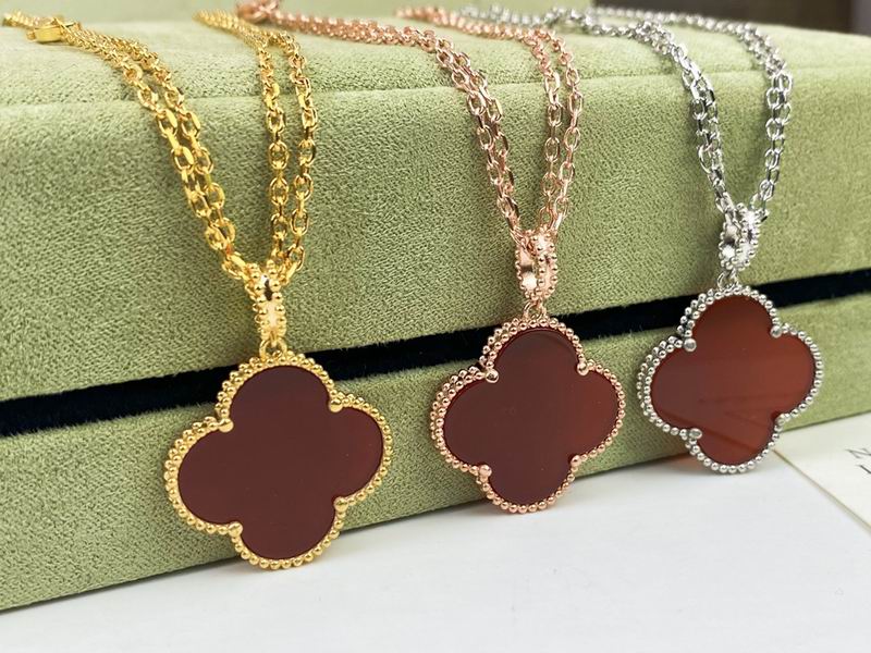 Van Cleef & Arpels necklace 10yxq05 (8)