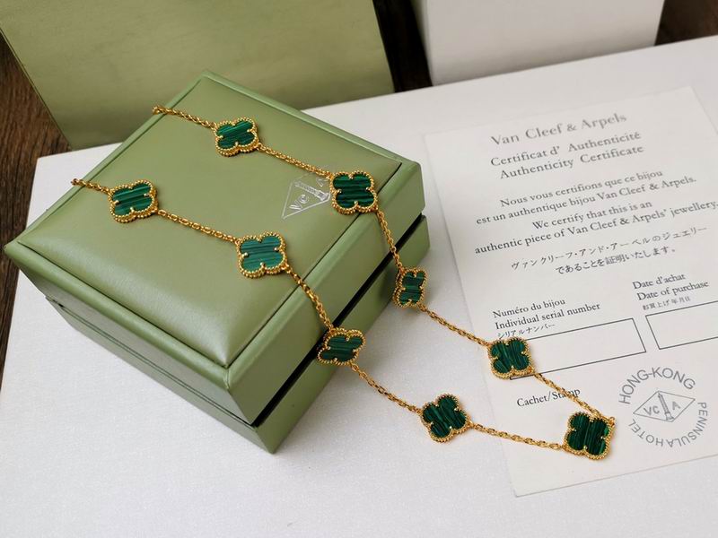 Van Cleef & Arpels necklace 10yxq06 (7)