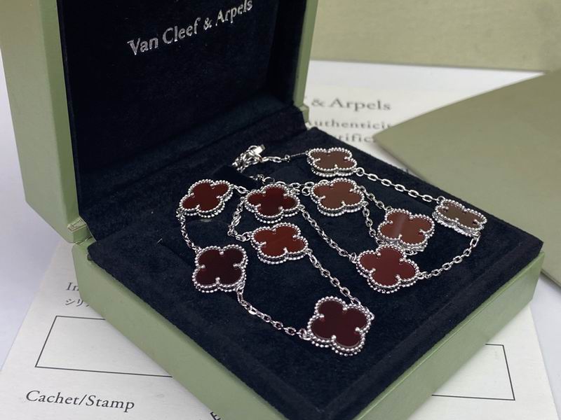 Van Cleef & Arpels necklace 11yxq02 (7)