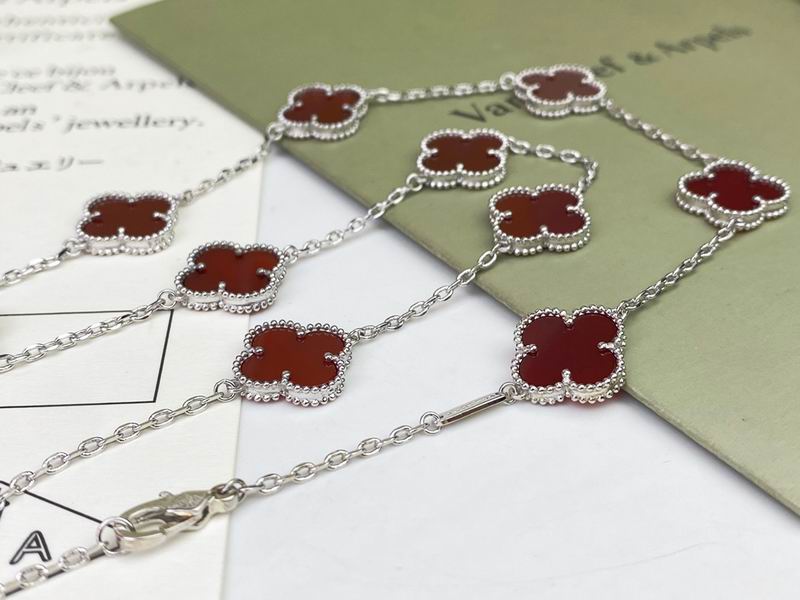 Van Cleef & Arpels necklace 11yxq02 (8)