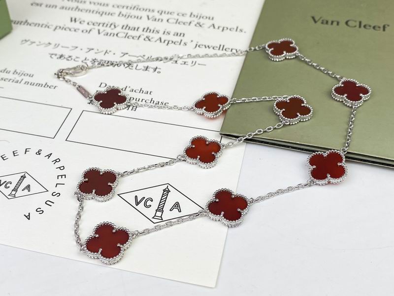 Van Cleef & Arpels necklace 11yxq02 (9)