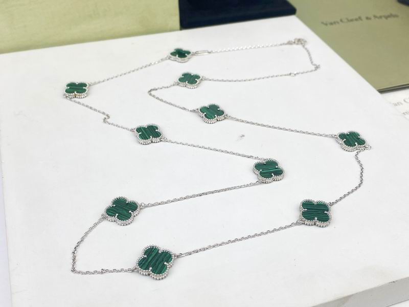 Van Cleef & Arpels necklace 11yxq03 (5)