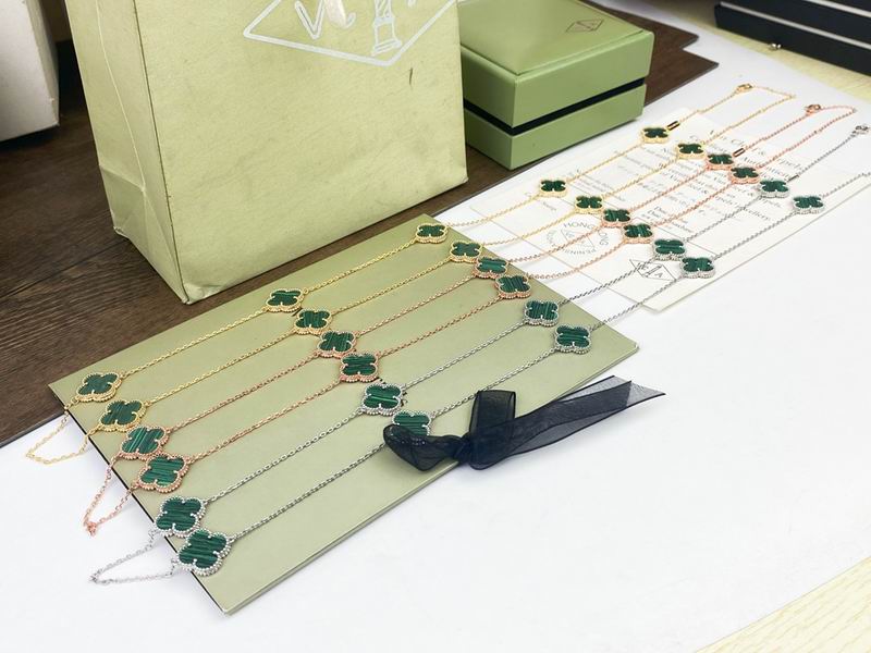 Van Cleef & Arpels necklace 11yxq03 (8)