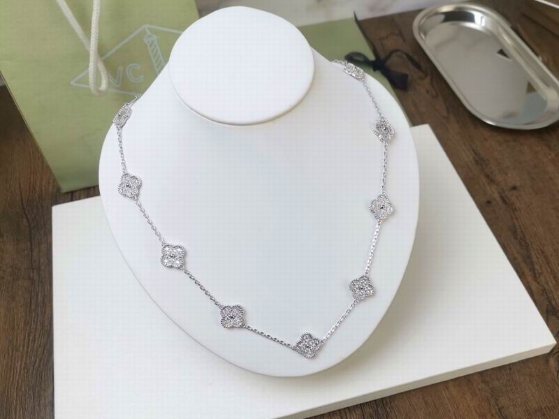Van Cleef & Arpels necklace 11yxq05 (4)