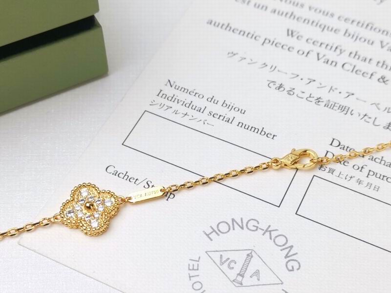 Van Cleef & Arpels necklace 11yxq05 (6)