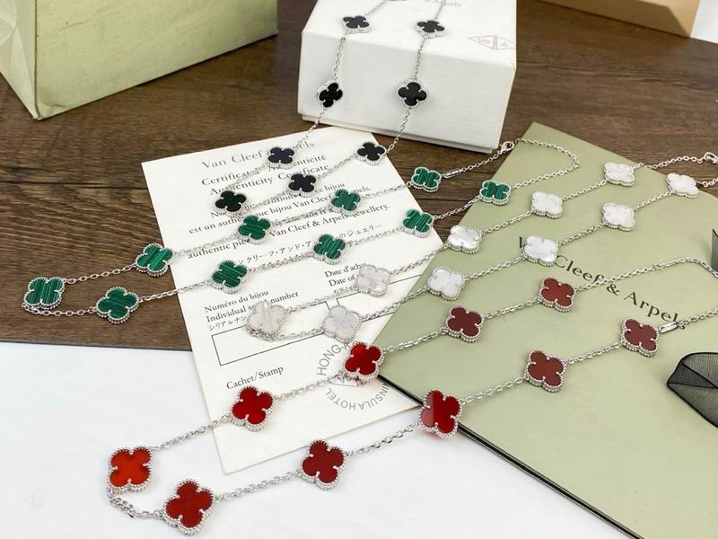 Van Cleef & Arpels necklace 11yxq07 (9)