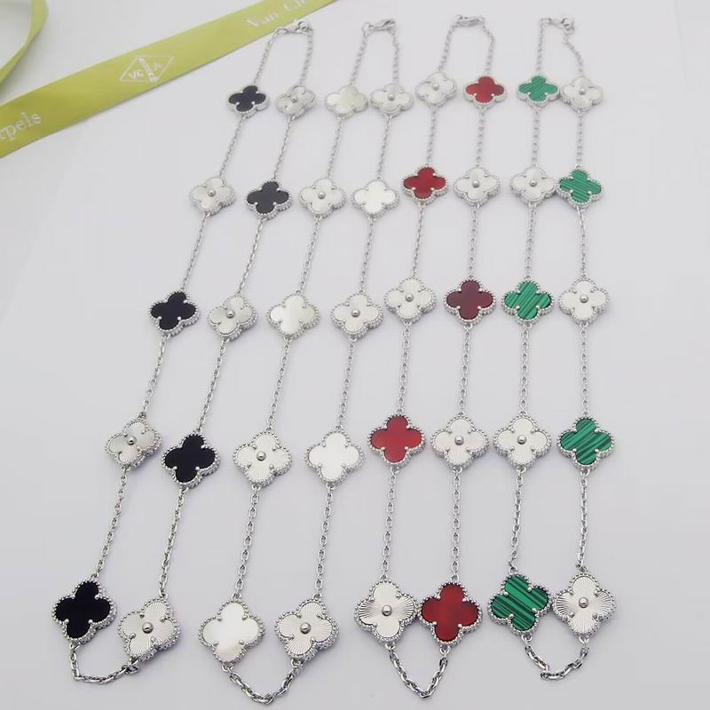 Van Cleef & Arpels necklace 11yxq09 (2)